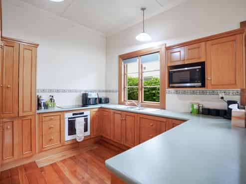 50 Albert Street, GLADSTONE