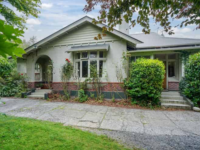 50 Albert Street, GLADSTONE