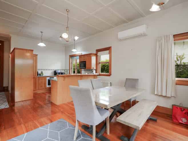 50 Albert Street, GLADSTONE