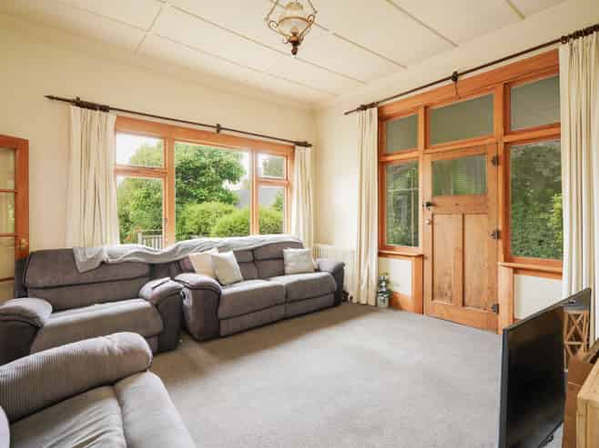 50 Albert Street, GLADSTONE