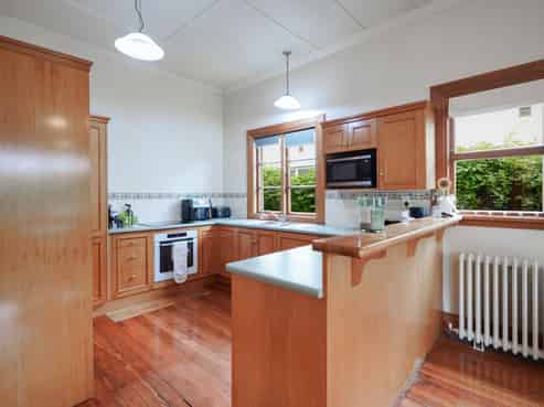 50 Albert Street, GLADSTONE