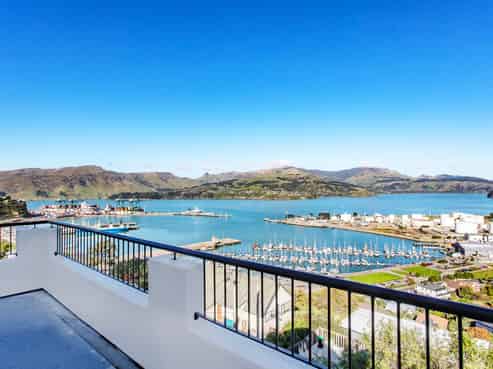16 Dudley Road, LYTTELTON