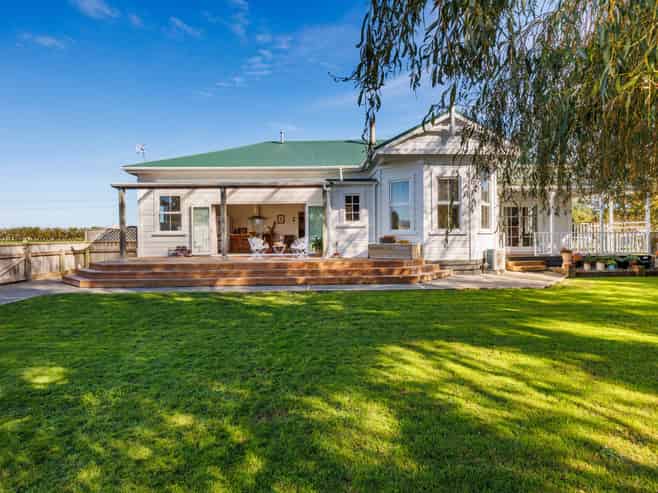 2114 State Highway 56, Longburn