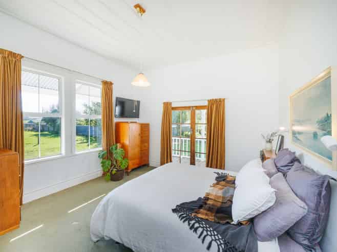 2114 State Highway 56, Longburn