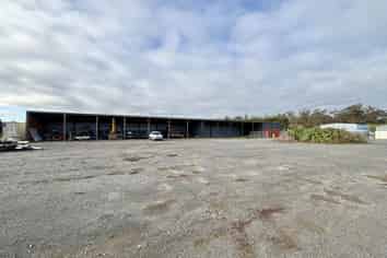 3,700m² Yard + 505m² Implement Shed - For Lease