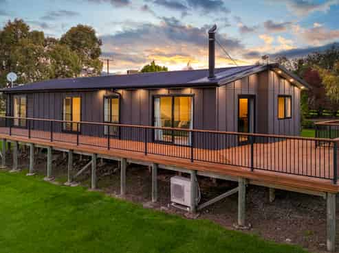 718 Loburn Whiterock Road, Loburn