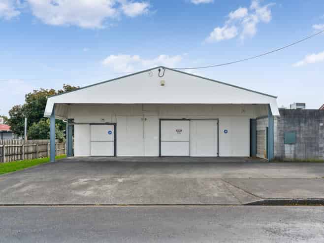 17  Broadway Street, Martinborough