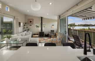 32 Roretana Drive, Athenree