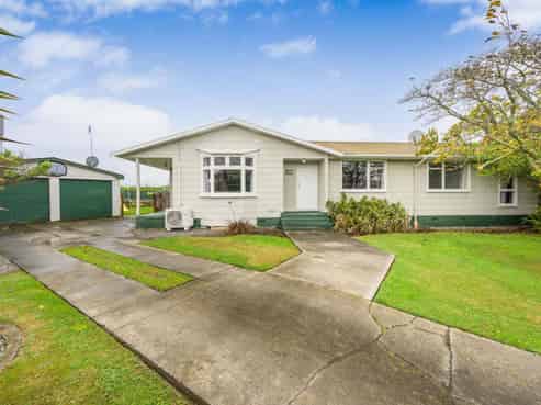17 Egmont Place, Westbrook