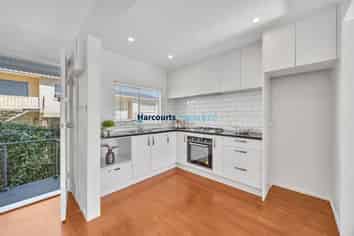 4/131 Ladies Mile, Ellerslie