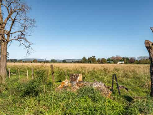 469B High Street South, Carterton