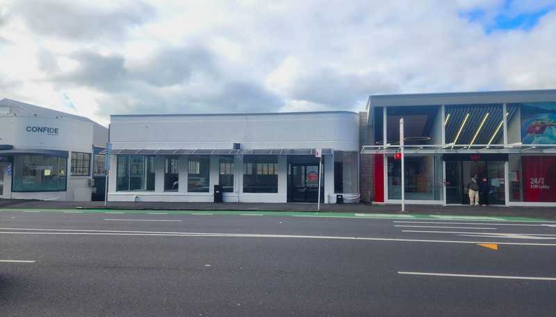 372-376 Broadway, Newmarket