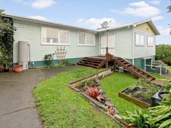 27 Roseanne Road, Manurewa