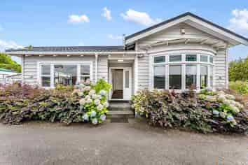 57 GreenLane East, Remuera