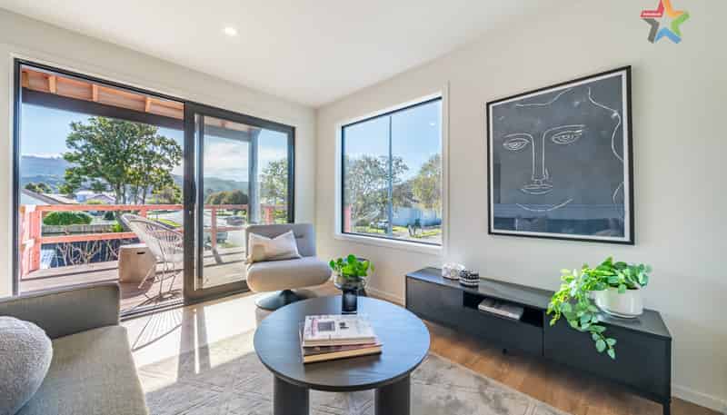 1243 High Street, Taita