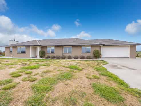 123 Slater Road, Ruawaro