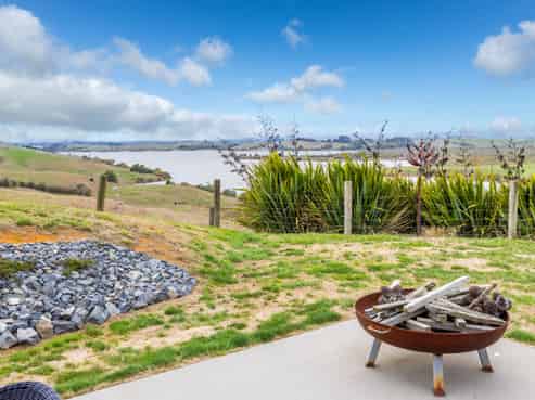 123 Slater Road, Ruawaro