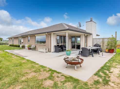 123 Slater Road, Ruawaro