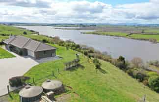 123 Slater Road, Ruawaro
