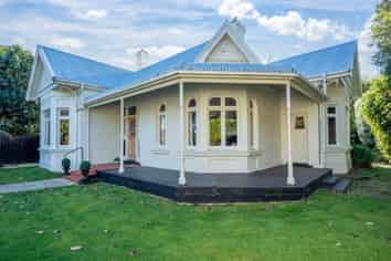 22 Duke Street, GLADSTONE