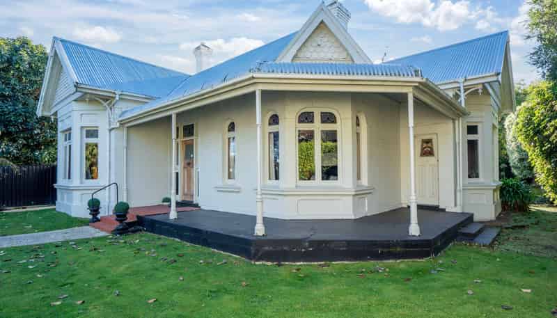 22 Duke Street, GLADSTONE