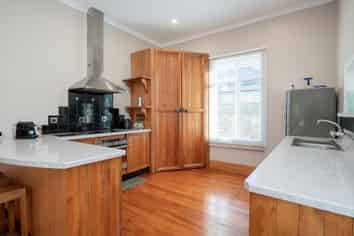 22 Duke Street, GLADSTONE