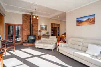 22 Duke Street, GLADSTONE