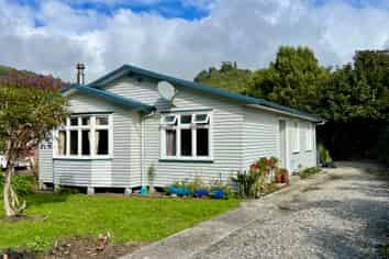 28 Greenfield Street, Hector