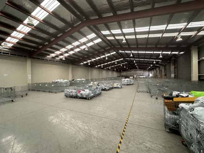 1,221sqm Warehouse + Office