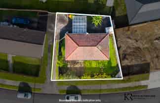 2/62 Redcrest Avenue, Red Hill