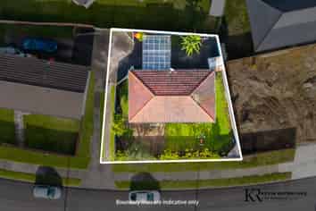 2/62 Redcrest Avenue, Red Hill