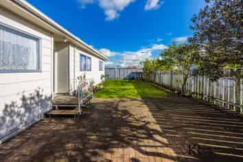 2/62 Redcrest Avenue, Red Hill