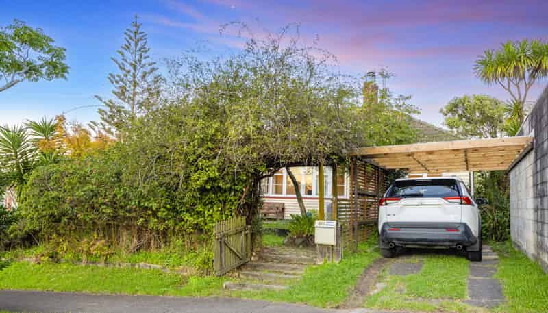 80 Kiwitea Street, Sandringham