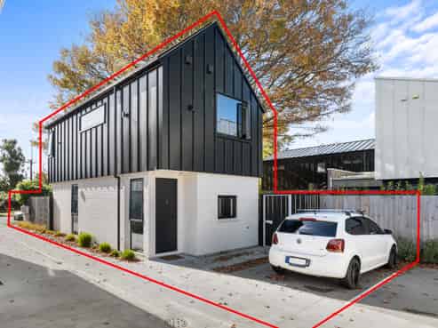 2/312 Worcester Street, Linwood