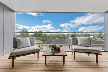 4/49 Northboro Road, Belmont