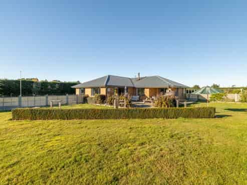 2233 South Eyre Road, Eyrewell Forest