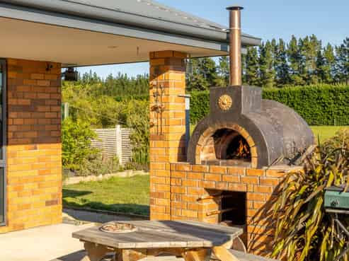 2233 South Eyre Road, Eyrewell Forest