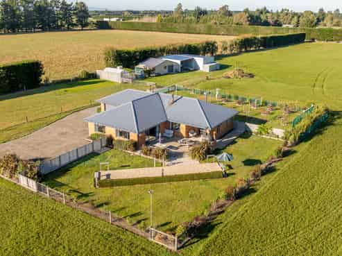 2233 South Eyre Road, Eyrewell Forest