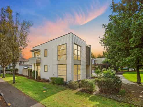 8 Figaro Crescent, Takanini