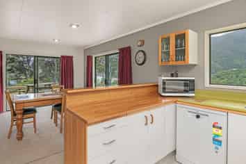 3 Soucis Lane, Okiwi Bay