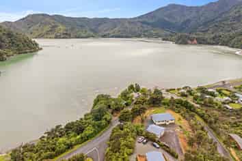 3 Soucis Lane, Okiwi Bay