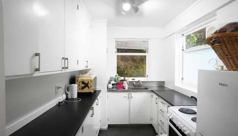  9A Epsom Way, Karori