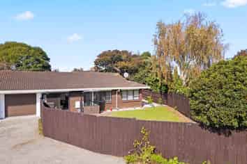 2/30 Kindergarten Drive, Conifer Grove
