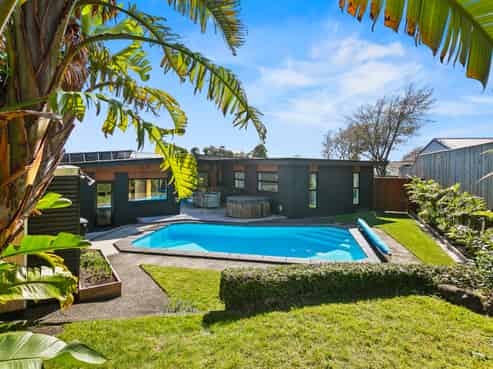 5B Wesley Avenue, Frankleigh Park