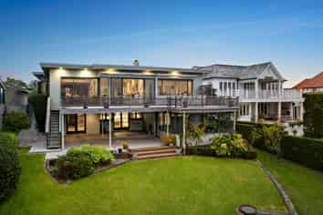 11 Tuhaere Street, Orakei