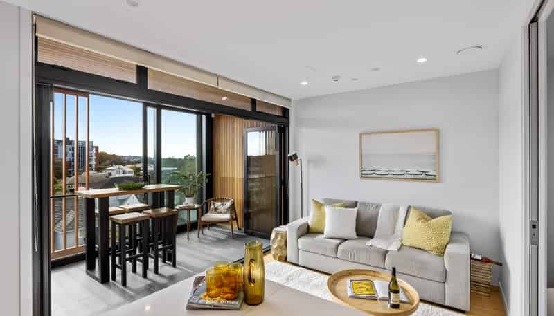 302/80 Anzac Street, Takapuna
