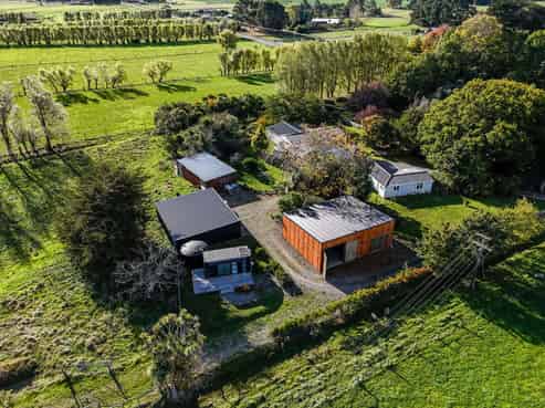126 Waihakeke Road, Waihakeke