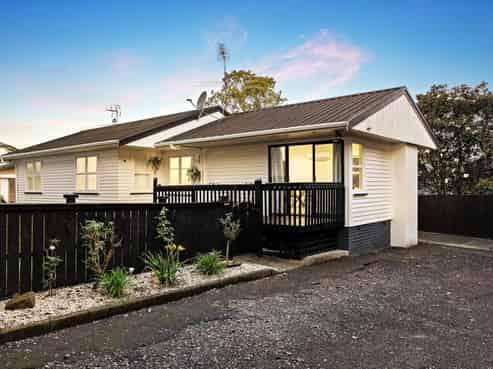 15A Grande Vue Road, Hillpark