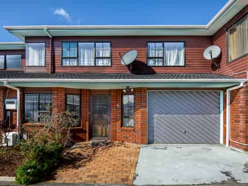 96 Oxford Street, Tawa