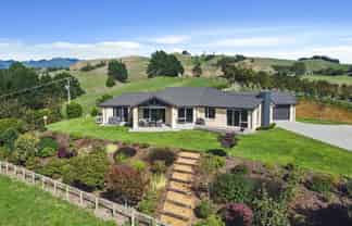 998 Limeworks Loop Road, Te Pahu